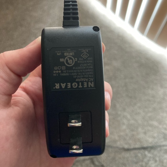 Netgear night hawk ac1900 smart Wi-Fi router model R6900 v2 - Picture 4 of 5